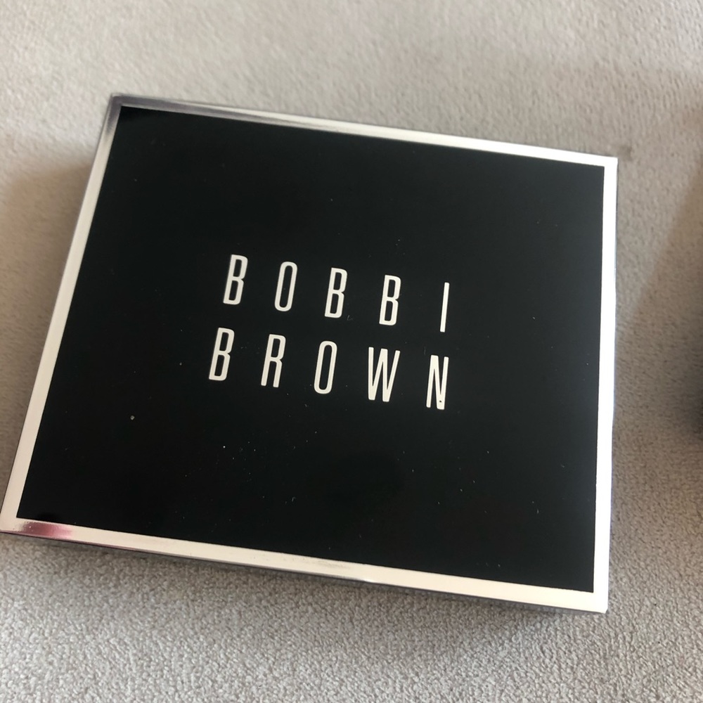 Bobbi Brown Eyeshadow and lipgloss set